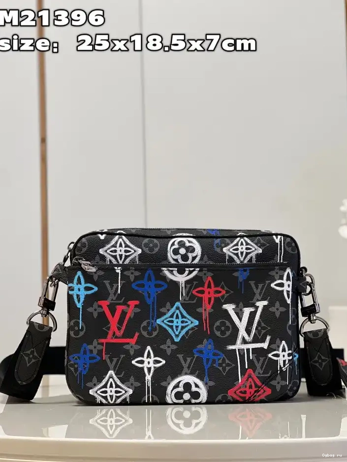 VUITTON TRIO MESSENGER LOUIS 0626